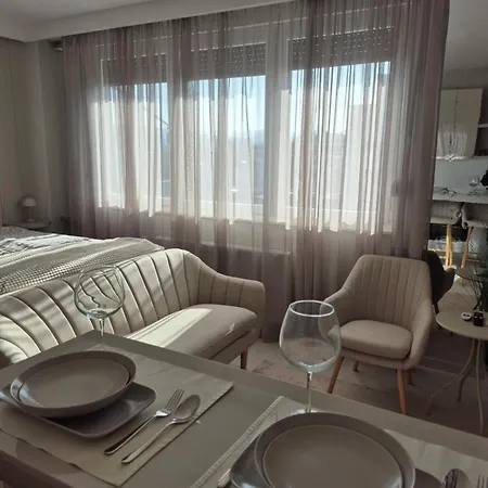 Cappuccino Lux Apartment Novi Sad Exterior photo